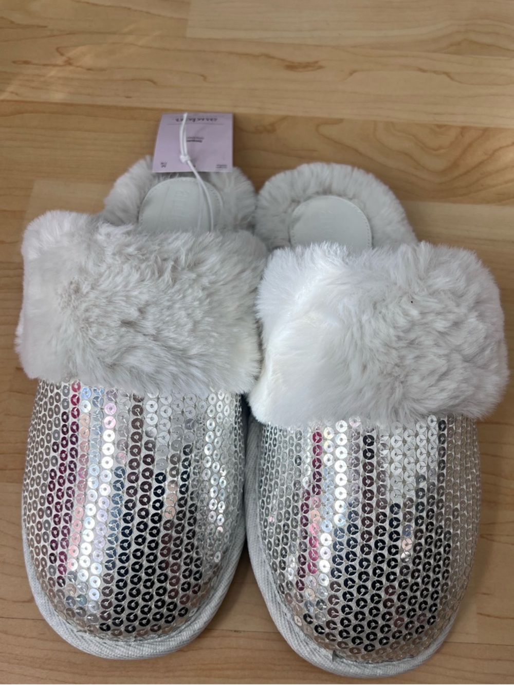 NWT 🤍 Auden Silver Plush Slide Slippers w/ Sequin & Fur  (Med 7/8)